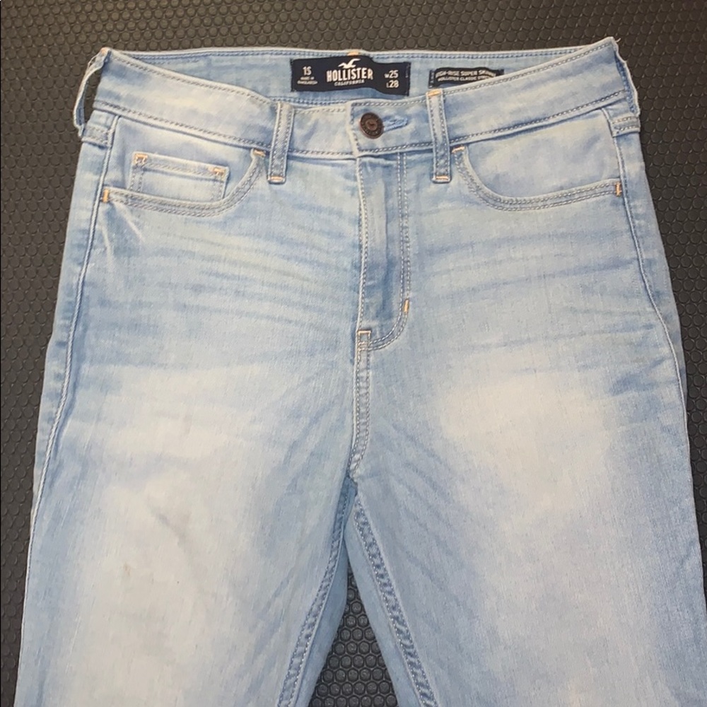 Light-Wash Hollister Skinny Jeans